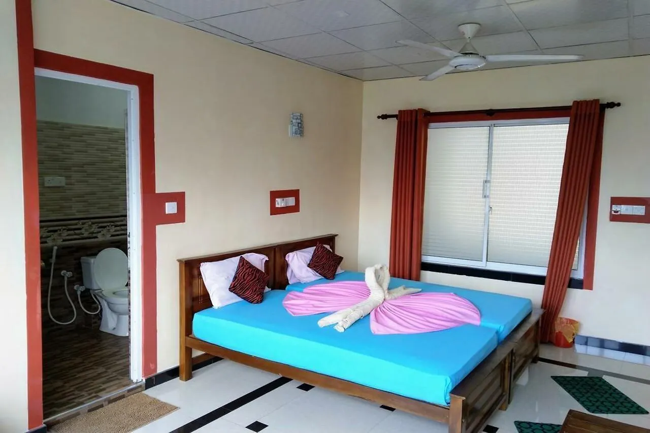 酒店 Kandyan Holiday Center